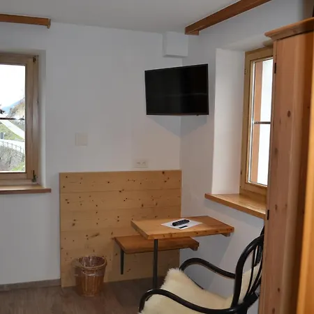 Chasa Arfusch Bed and breakfast