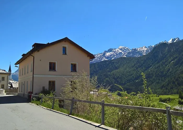 Chasa Arfusch Panzió 3*