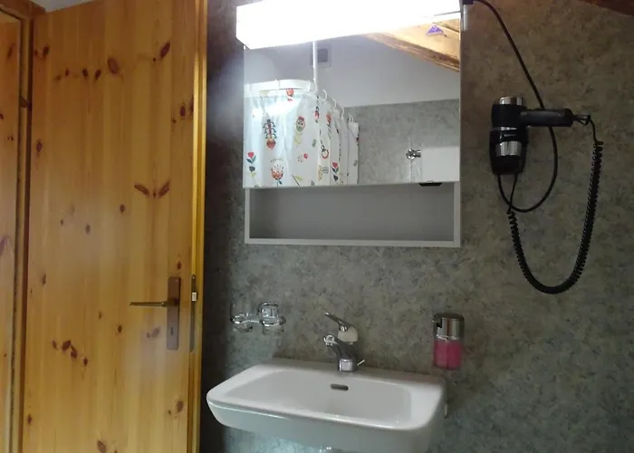 Bed & Breakfast Chasa Arfusch